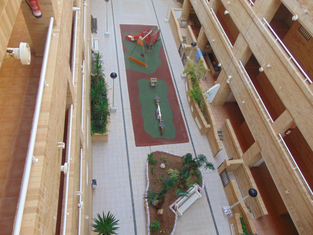 Apartamentos varios con 2 dorm en Marina Dor , la playa de Amplaries , vista lateral al mar Oropesa del Mar Exterior foto