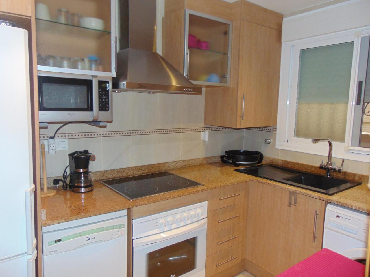 Apartamentos varios con 2 dorm en Marina Dor , la playa de Amplaries , vista lateral al mar Oropesa del Mar Exterior foto