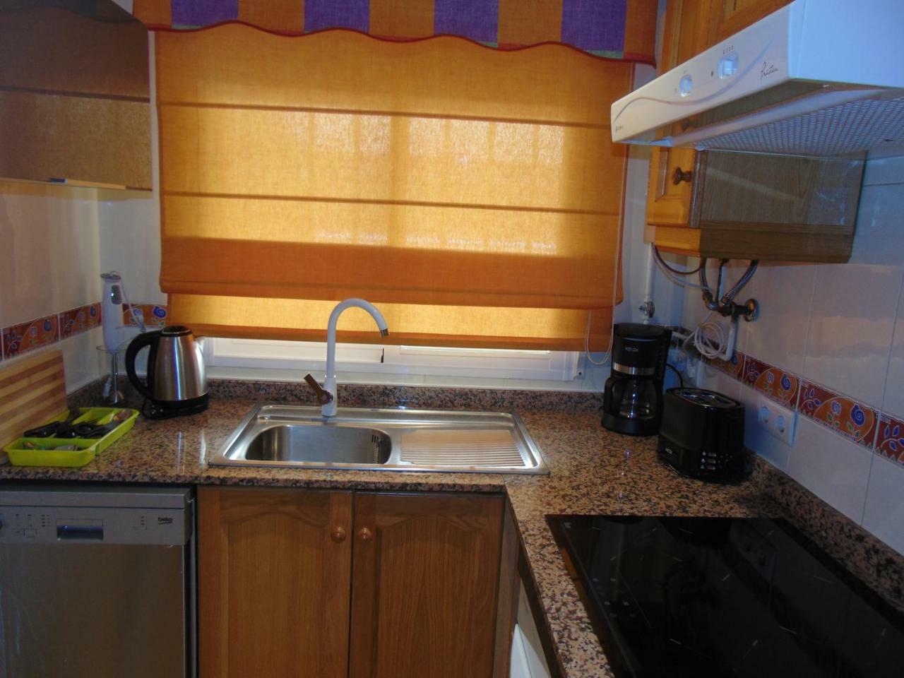 Apartamentos varios con 2 dorm en Marina Dor , la playa de Amplaries , vista lateral al mar Oropesa del Mar Exterior foto