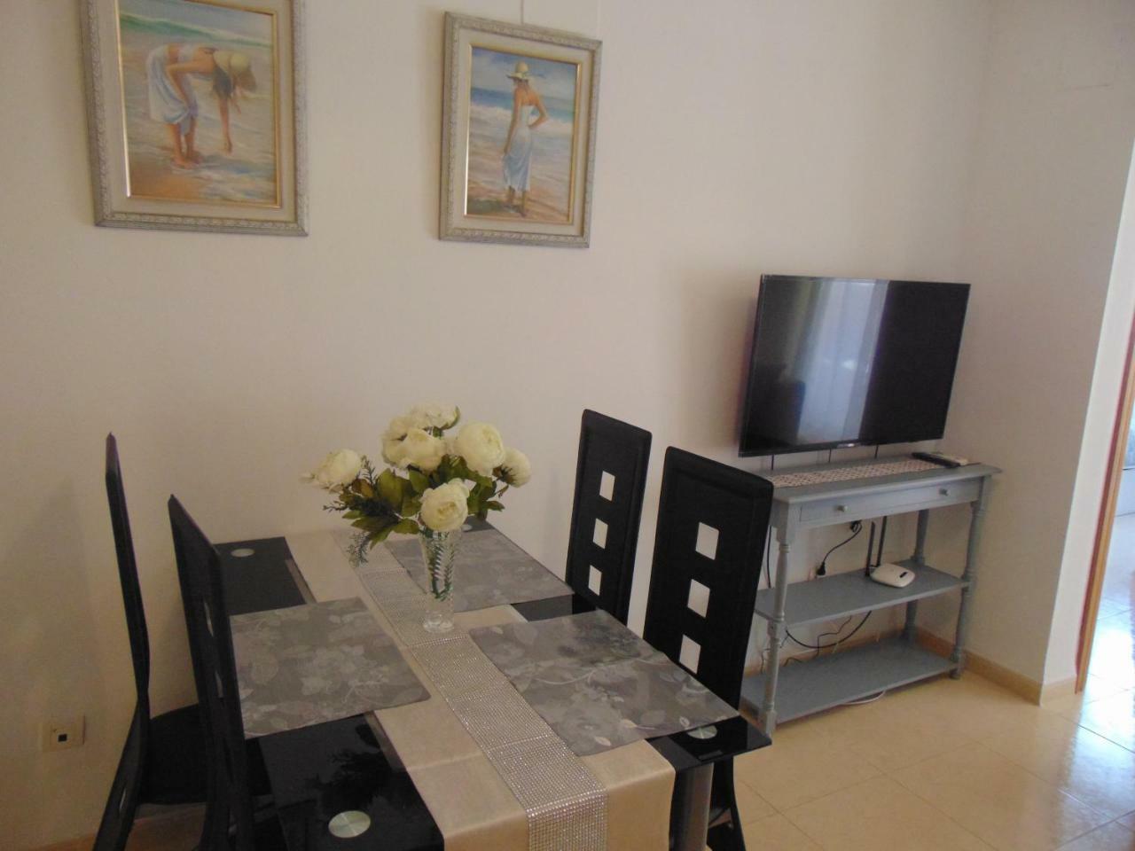 Apartamentos varios con 2 dorm en Marina Dor , la playa de Amplaries , vista lateral al mar Oropesa del Mar Exterior foto